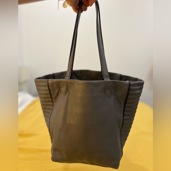 Gorgeous Botkier tote / shoulder bag. EUC!!! Medium/large size. Quality leather. - Picture 10 of 10